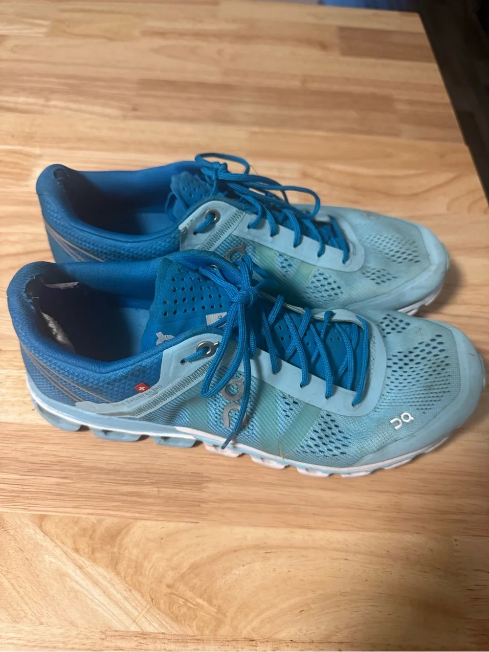 Oncloud sneakers